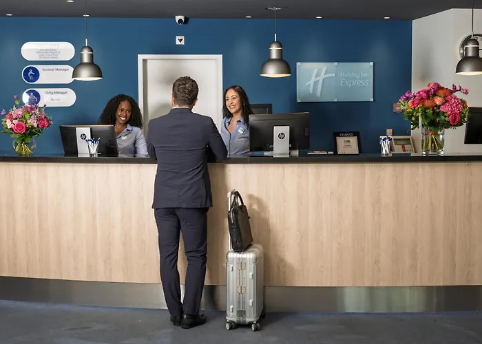 Holiday Inn Express Geneva Airport By Ihg